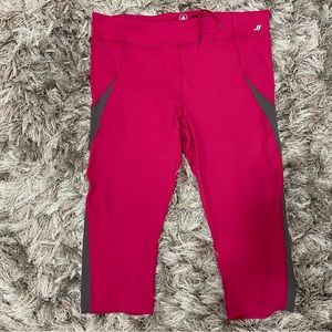 Joe Fresh women pink and grey yoga leggings. Size L. Used